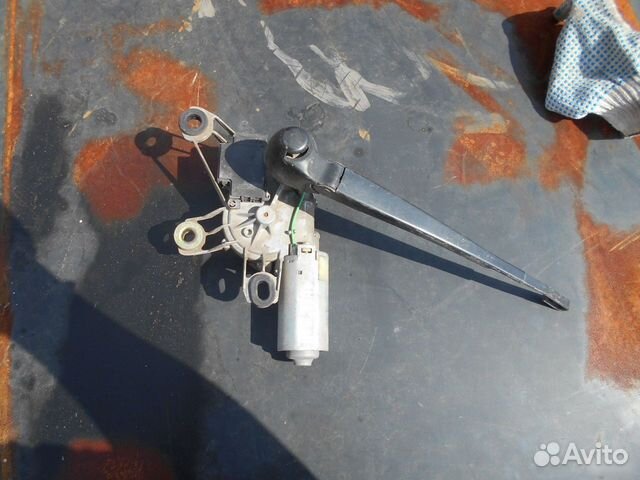 Моторчик стеклоочистителя задний Golf IV/Bora