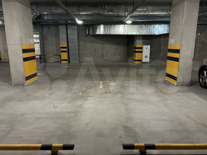 Машиноместо, 20 м²