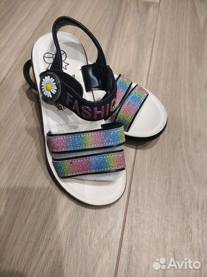 Босоножки для девочки