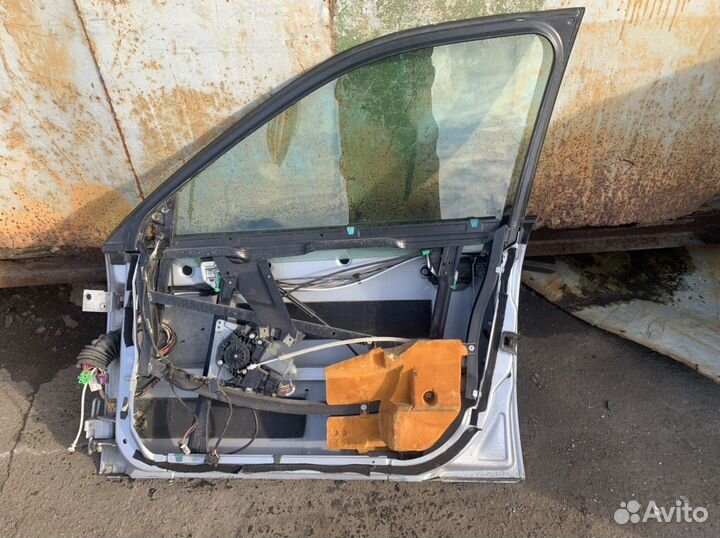 Дверь передняя правая Audi A4 B5