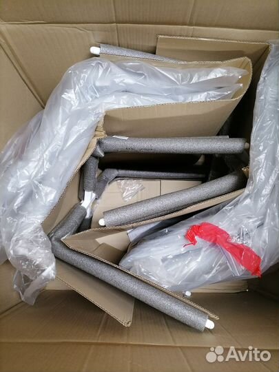 Стулья для кухни новые 4 шт