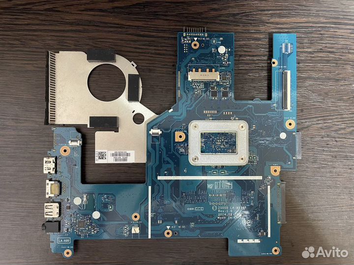 Материнская плата на HP 15-r LA-A994P