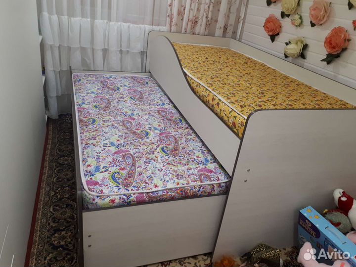 Двухъярусная выдвижная кровать