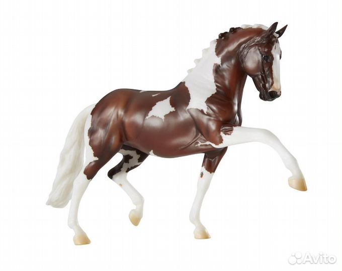 Фигурки лошадей Breyer