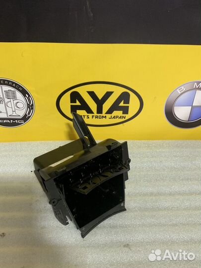 Бардачок Mercedes w211 2116800350