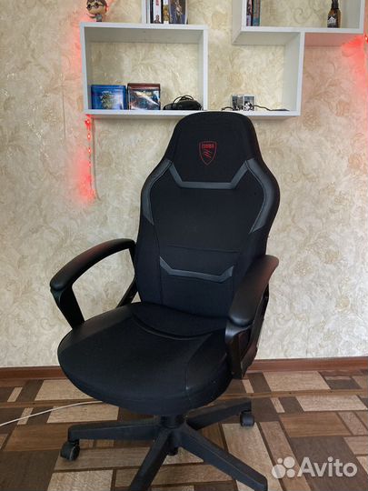 Компьютерное кресло