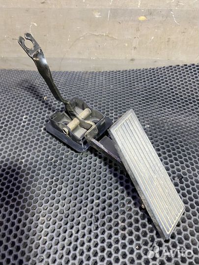 Педаль газа Chrysler Cirrus Dodge Stratus