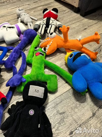 Радужные друзья, игрушки из роблокса