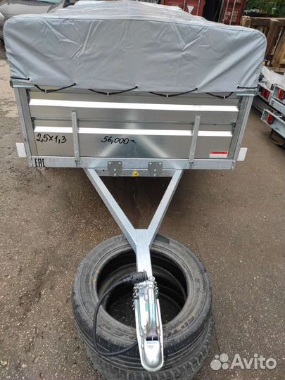 Прицеп Спутник Эксперт Zn 2513/48, тент 350 мм