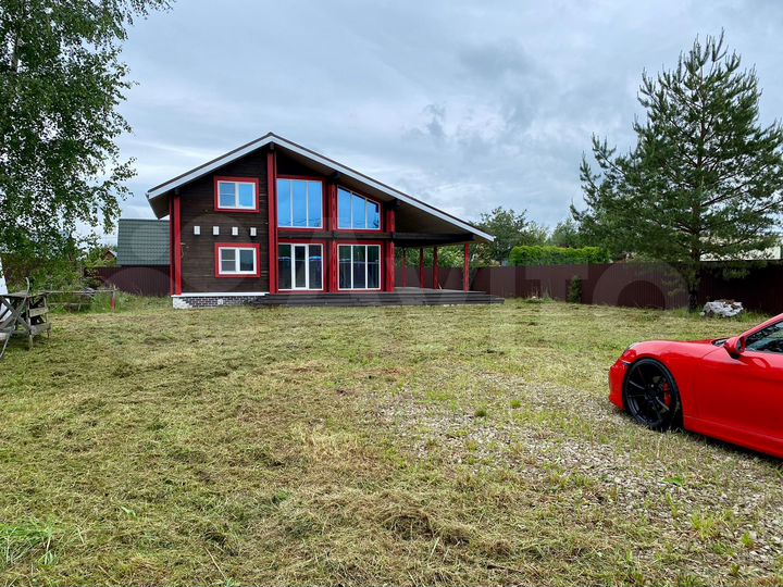 Дом 159 м² на участке 10 сот.