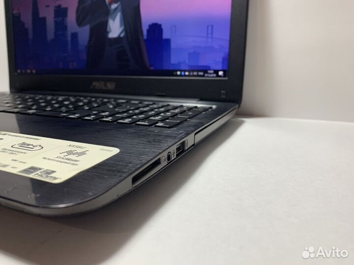 Игровой ноутбук Asus i3/6th/6gb/2видеокарты/ssd512