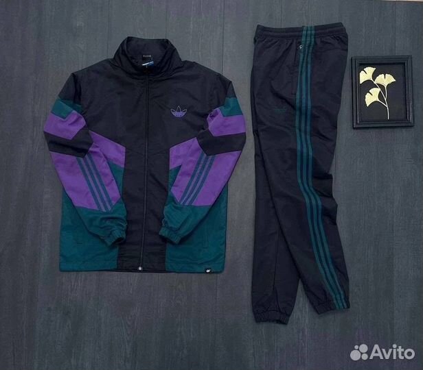 Спортивный костюм adidas