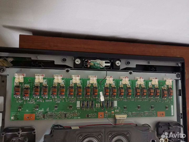 Плата инвертора от тв le37a556p1f