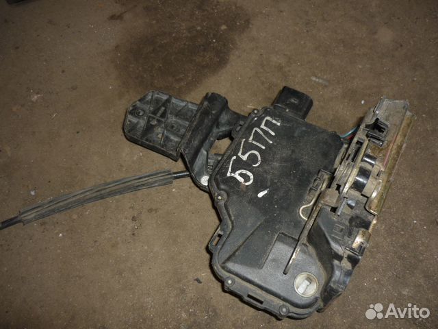 Замок двери передний правый volkswagen passat b5