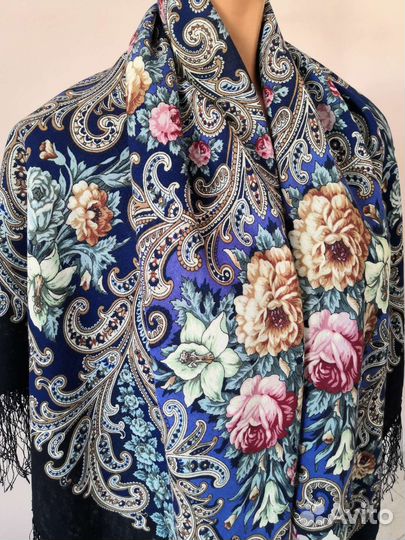 Новый шерстяной павловопосадский платок