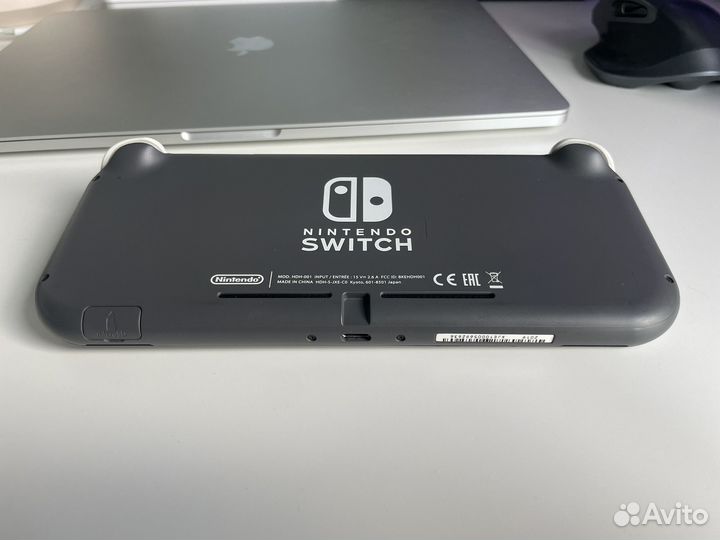 Прошитая Nintendo switch lite + sd 128