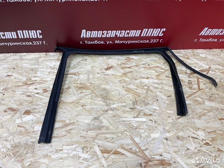 Уплотнитель рамки двери задний правый LADA X-Ray