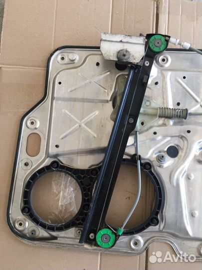 Стеклоподъемник передний Фольксваген Фаэтон(1474)