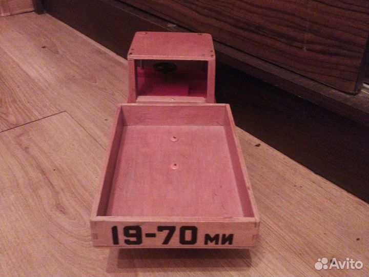 Машинки из дерева