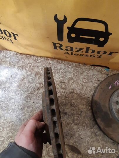 Диск тормозной Opel Vectra B 1.8L X18XE1 2000