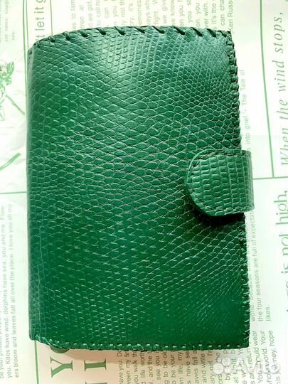 Аксессуары из кожи варана