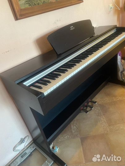 Цифровое пианино Yamaha arius YDP-141
