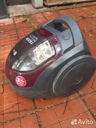Пылесос LG 1600w отличное состояние