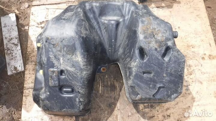 Бак топливный Land Rover Discovery III (L319) 200