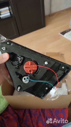 Фонарь в крышку багажника левая киа рио 4 рестайл