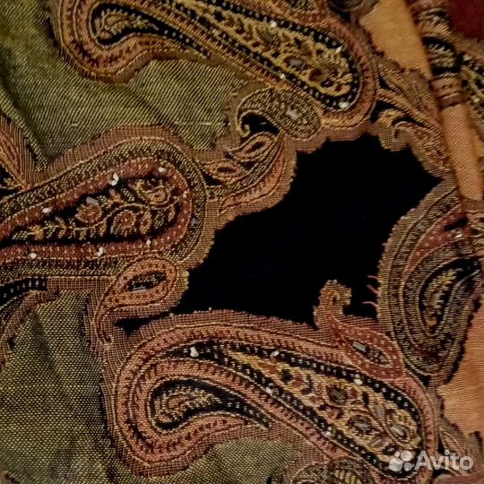 Палантин с узором пейсли