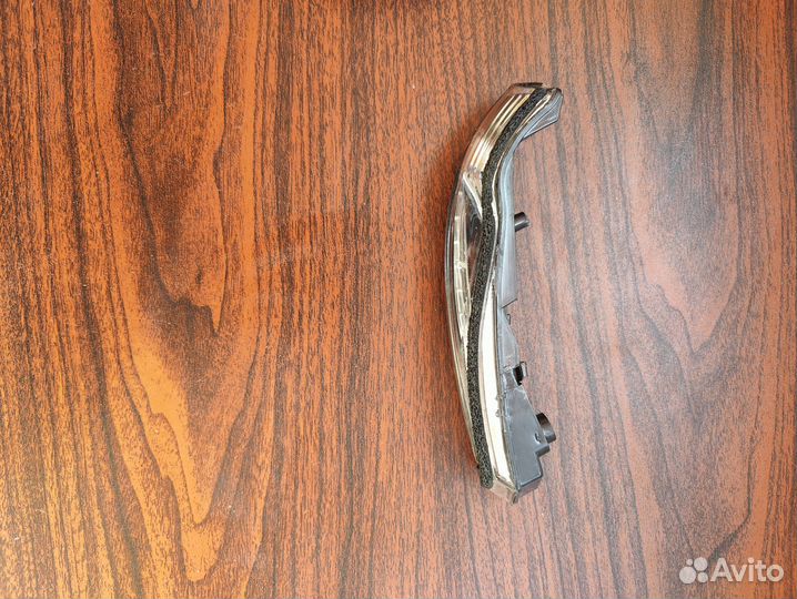Повторитель поворота в зеркало kia