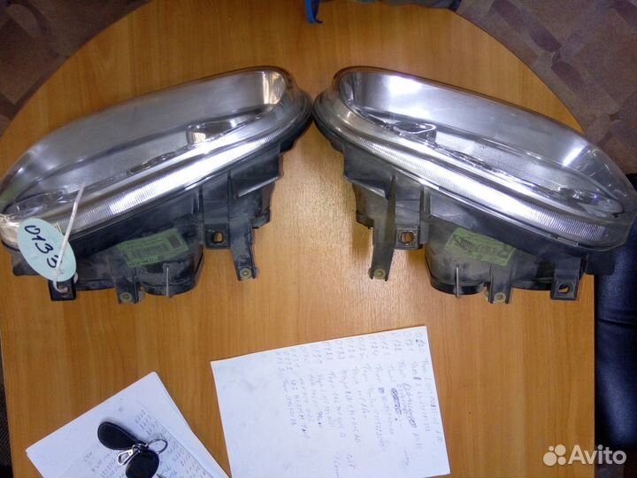 Фары Volkswagen Golf 4