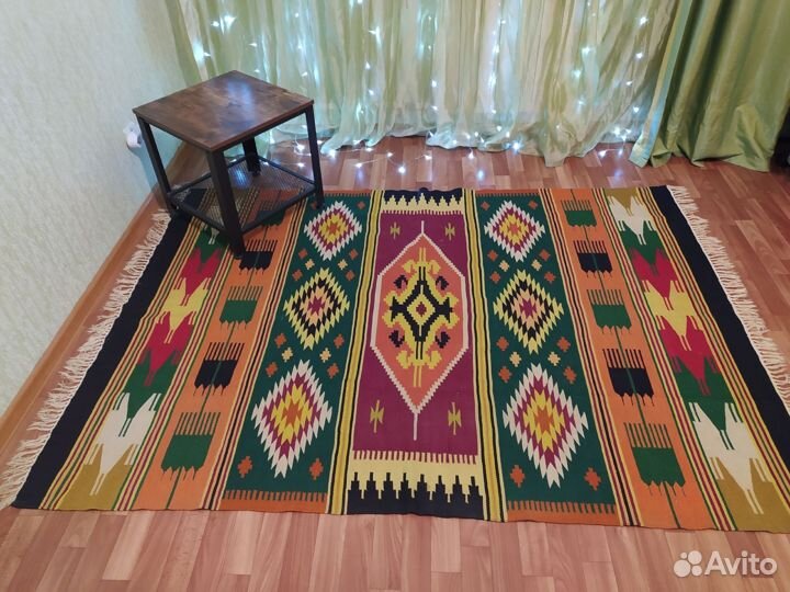 Ковры: килим шерстяной + джутовый + с павлином