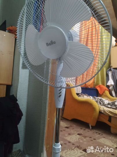 Вентилятор напольный с пультом