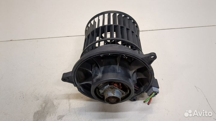 Двигатель отопителя Ford Fusion, 2004