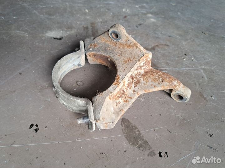 Кронштейн промежуточного вала Ford Mondeo