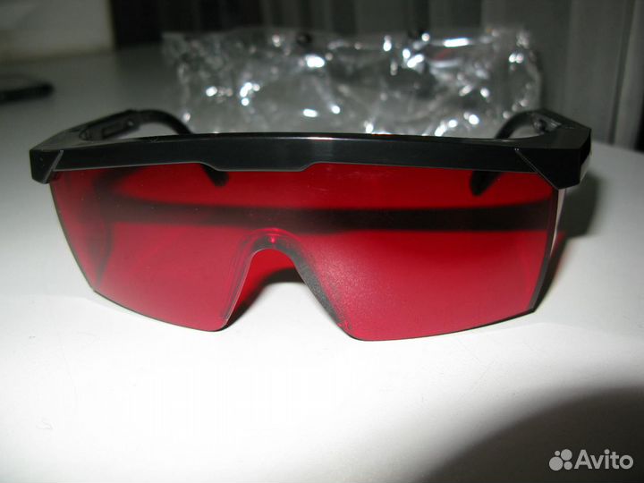 Очки для защиты от ультрафиолетового света