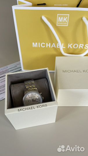 Часы michael kors с перламутровым циферблатом