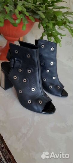 Босоножки женские 38 39