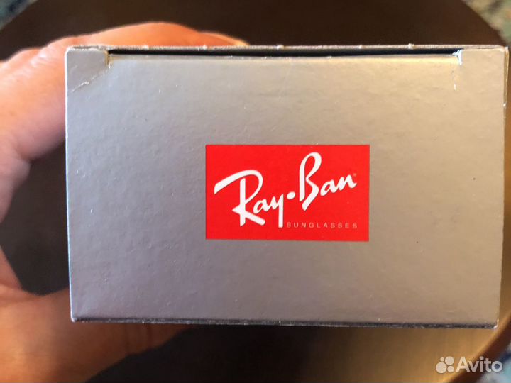 Коробки, футляры и документы от очков Ray ban