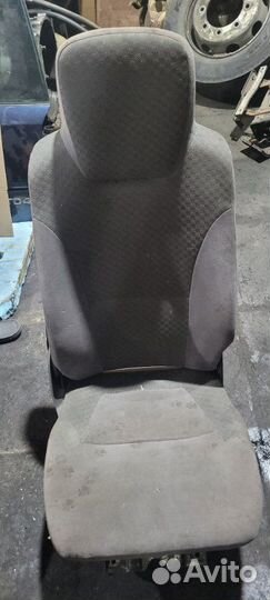 Сиденье переднее правое Isuzu Fvr34 Euro4 6HK1 E4