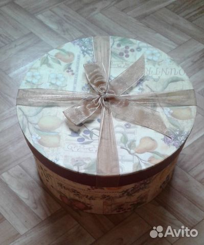 Коробка подарочная