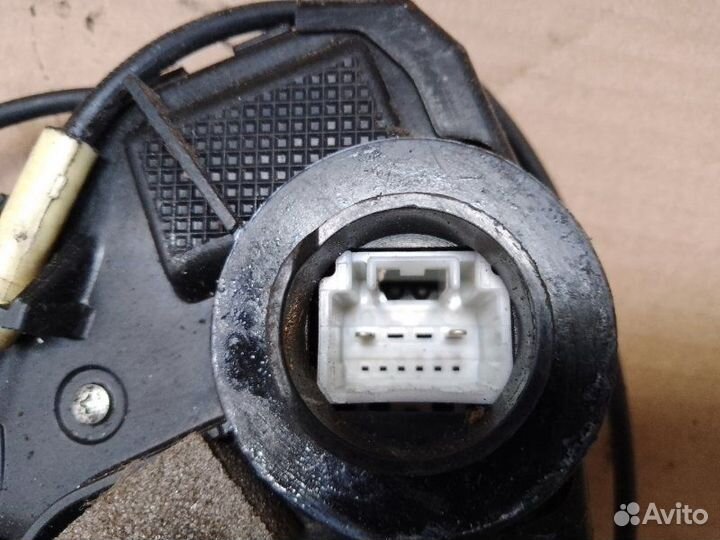 Замок двери передний правый Daihatsu Terrios