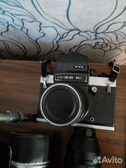 Зеркальный фотоаппарат
