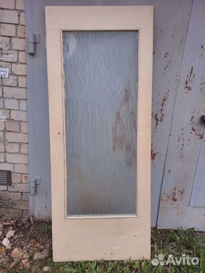 Дверь межкомнатная со стеклом