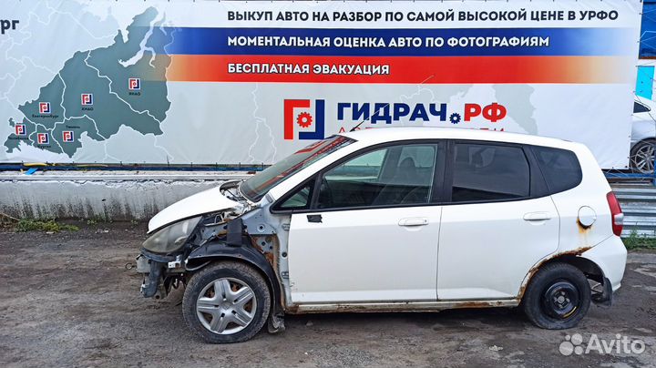 Ремень безопасности задний левый Honda Fit 82850sa