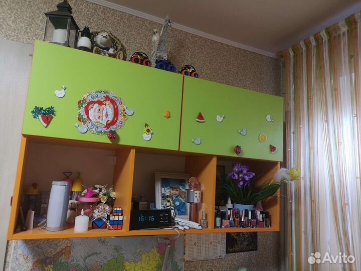 Детский письменный стол