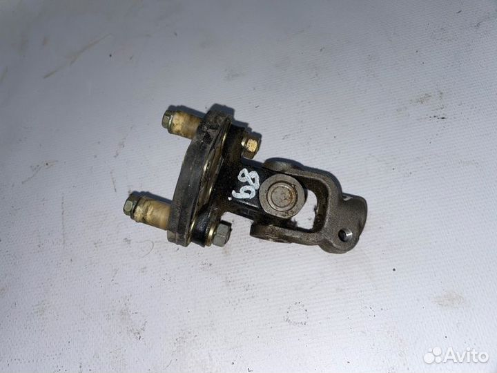 Рулевой карданчик Toyota Land Cruiser J100 2UZ-FE