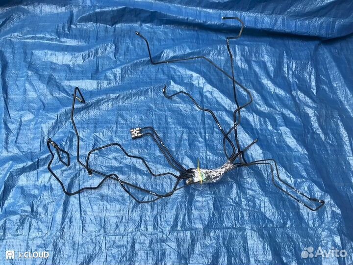 Трубка тормозная на suzuki escudo TDA4W J24B