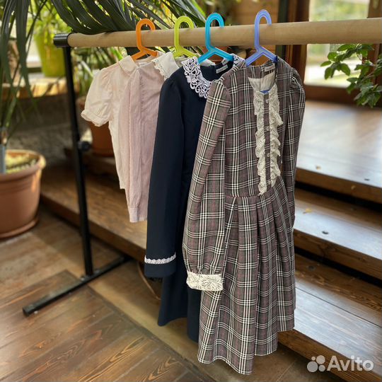 Детские игрушки и одежда